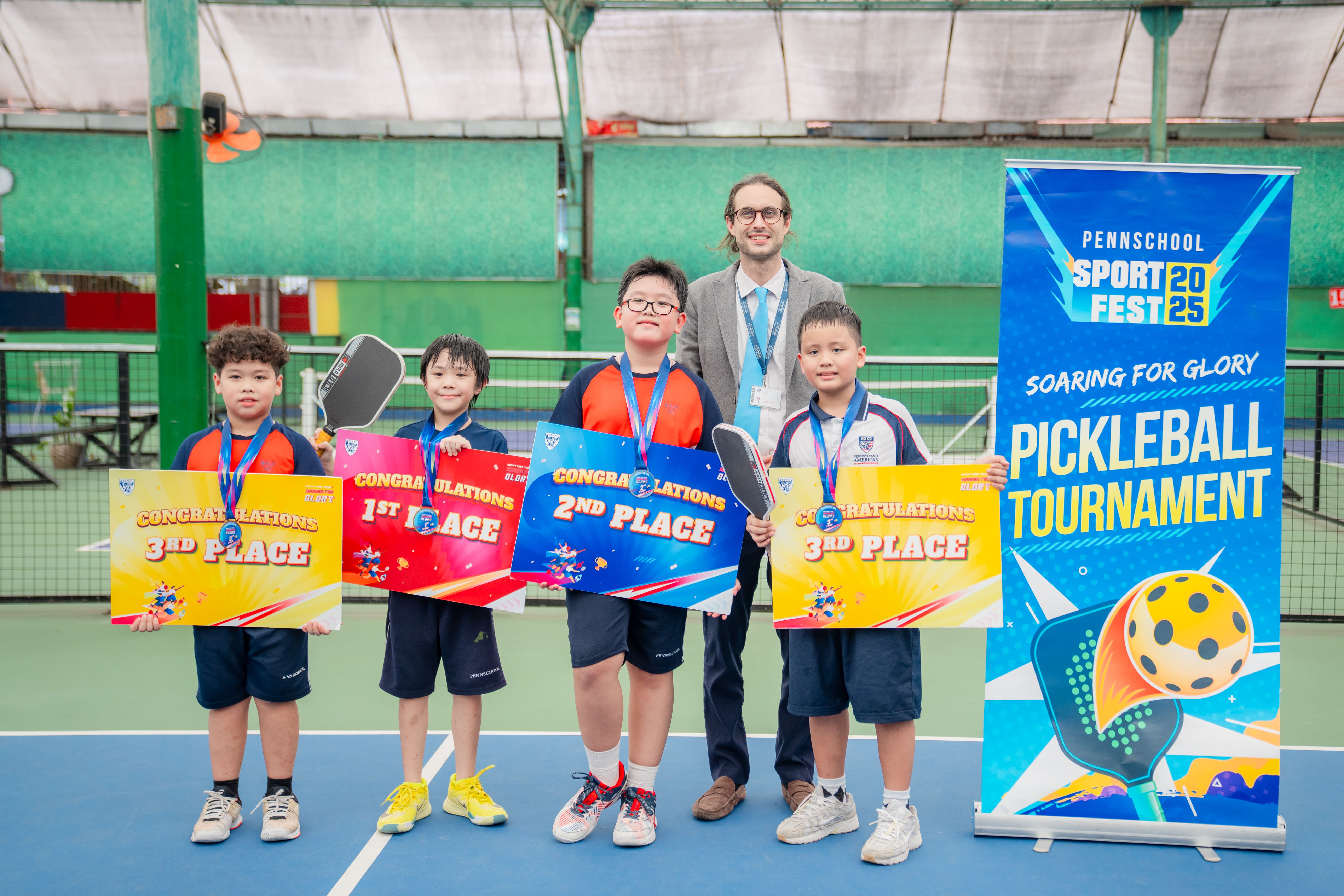 thang-cua-su-sang-tao-but-pha-va-tinh-than-chinh-phuc